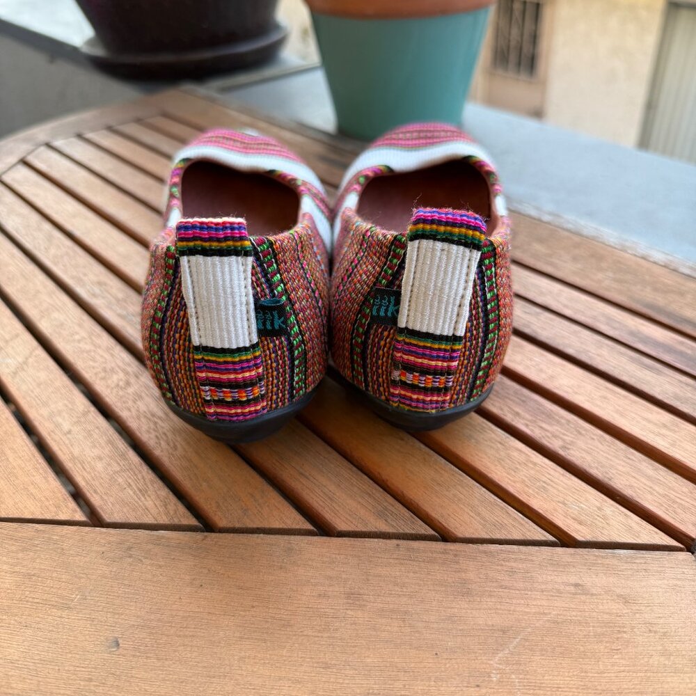 Ikk Multicolor Striped Slip-On Flats Size 27/9.5 - Picture 5 of 7